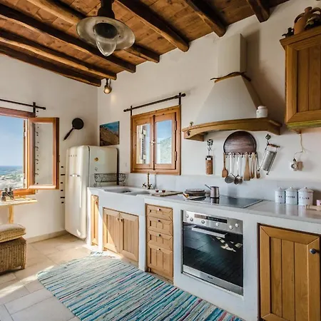 Sunstone Holiday House * Naxos City