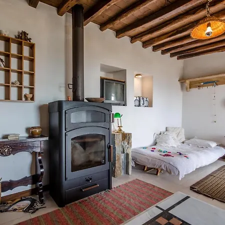 Sunstone Holiday House Naxos City